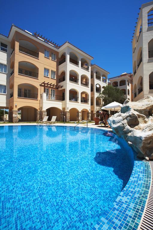 Appartement Adamou Gardens à Paphos Extérieur photo
